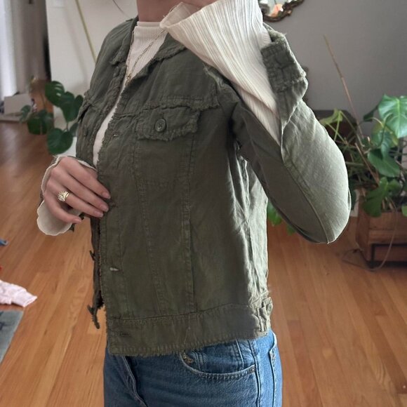 Tommy Bahama Women's Green and Khaki Jacket - Picture 5 of 7